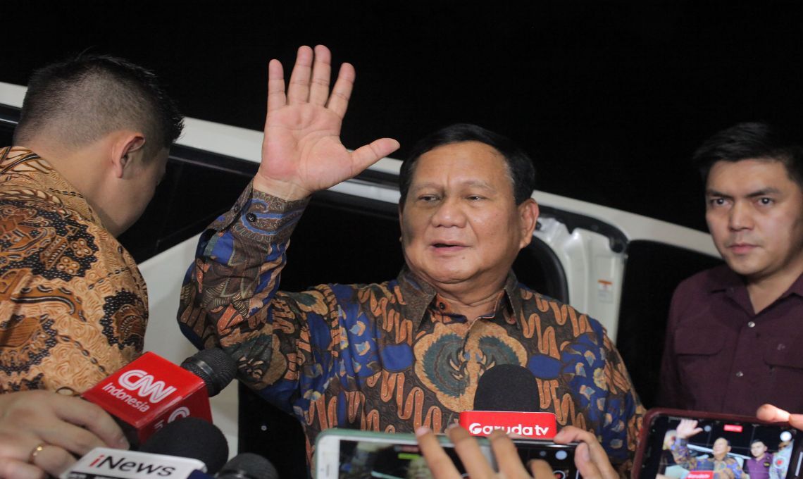 Kemarin, KPU Mengundang Semua Kandidat Untuk Memperkuat Pemerintahan Koalisi Prabowo.